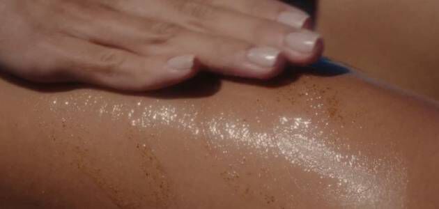 How To Use A Body Scrub & How To Exfoliate Your Body?