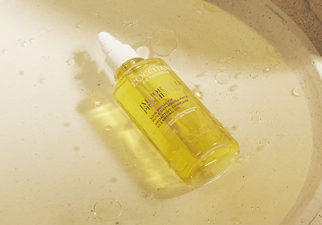 This image shows the L'OCCITANE Immortelle Precious Cleansing Oil